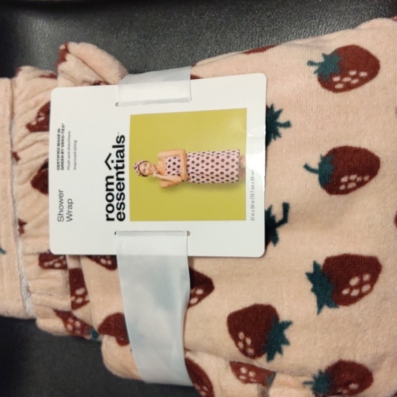 Shower wrap - Picture 1 of 3